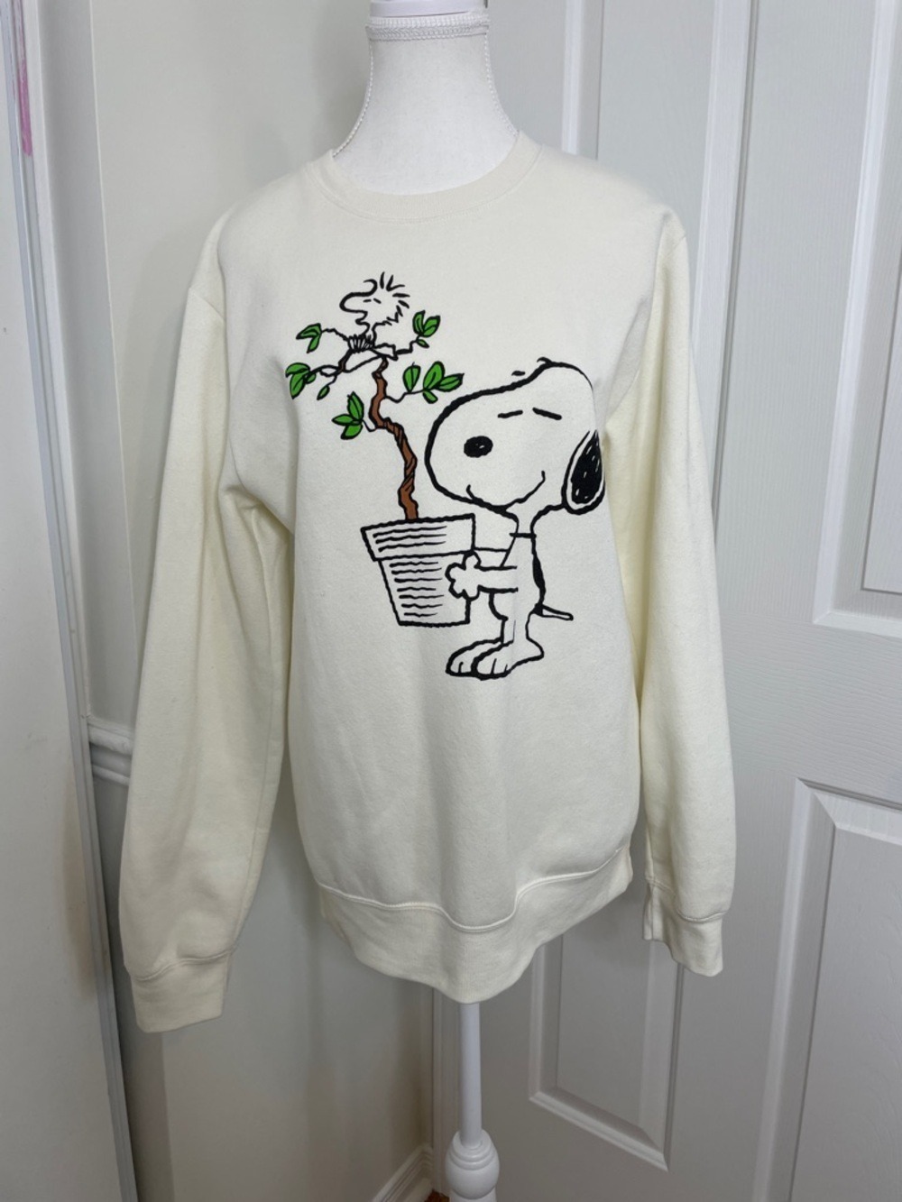 Peanuts Snoopy Bonsai Tree Gardening Sweater S